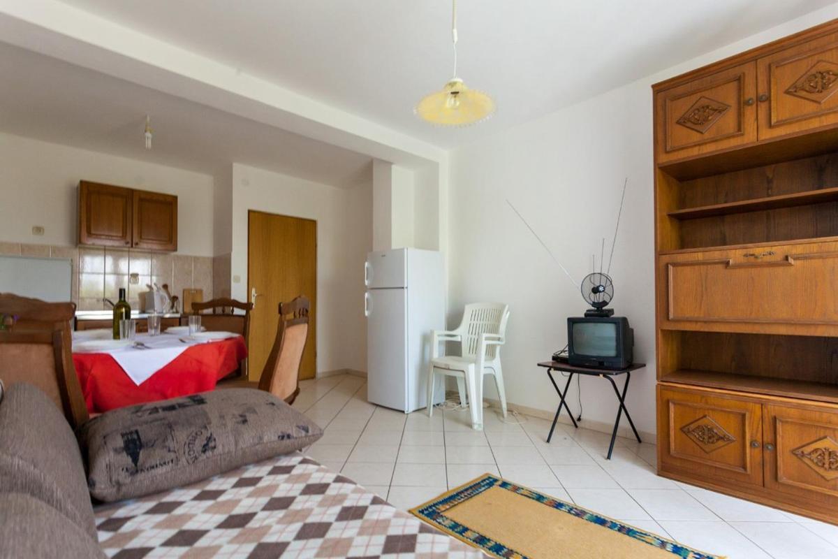 Apartments Magdalena Malinska Buitenkant foto